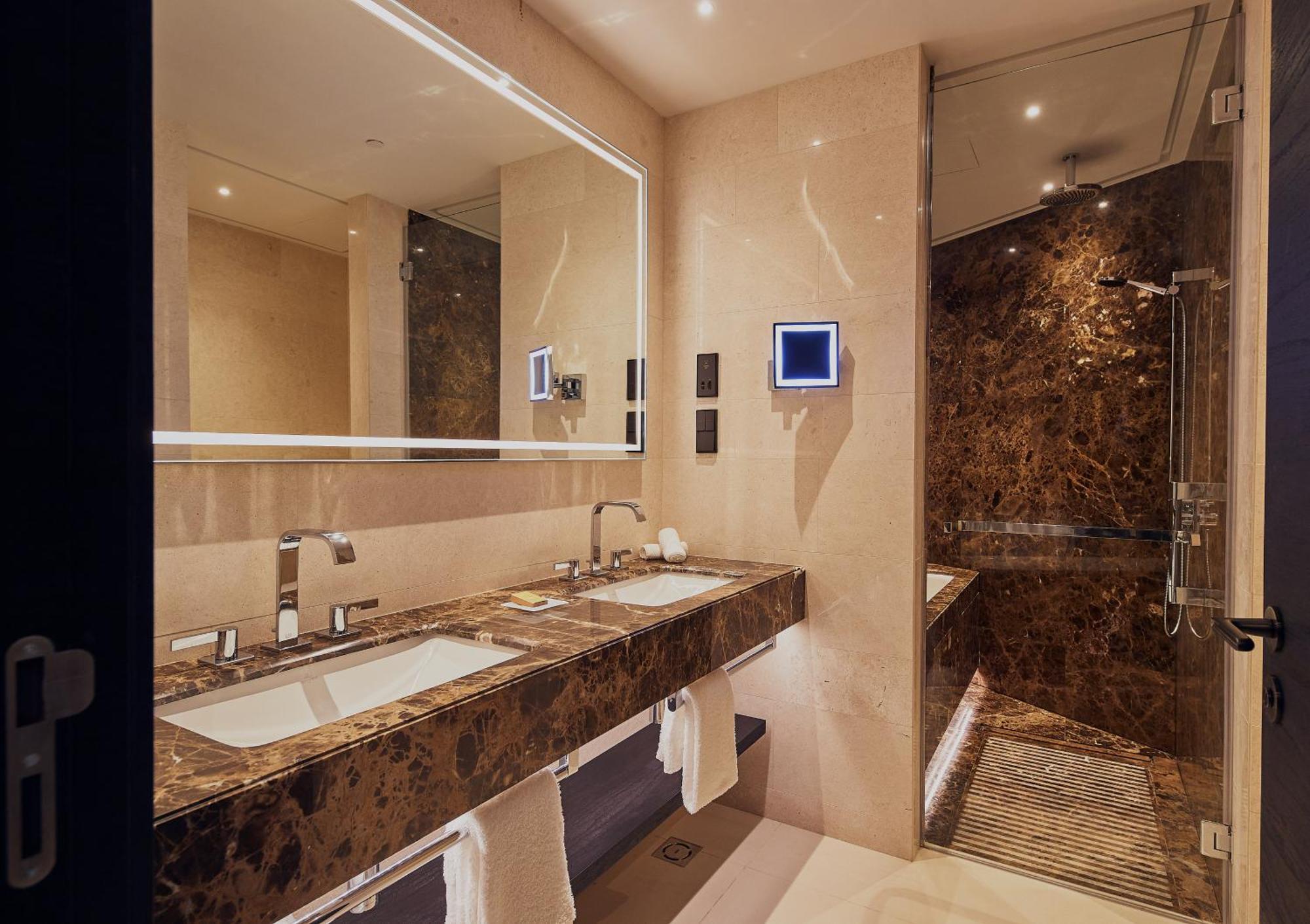 Hotell Hilton 5*
